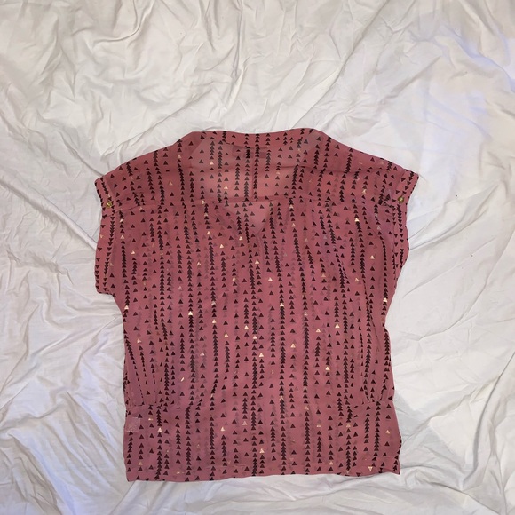 Short sleeve salmon colored sheet button up - Picture 3 of 4